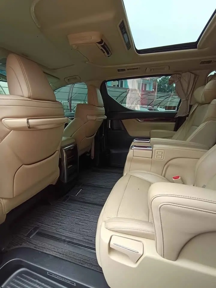 Rental Mobil Alphard Cirebon Sopir Profesional alphard ADR
